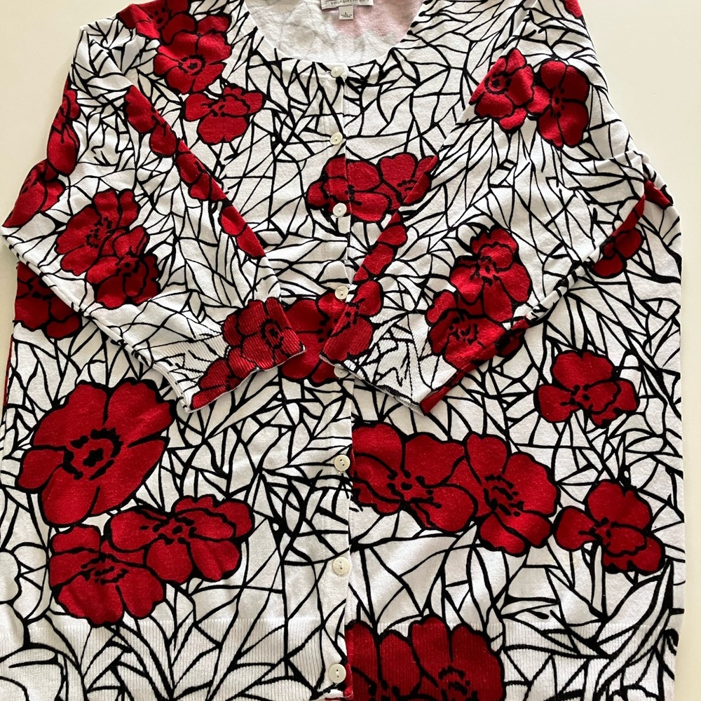 Joseph A floral White 3/4 Length Sleeves With Large Red Flowers